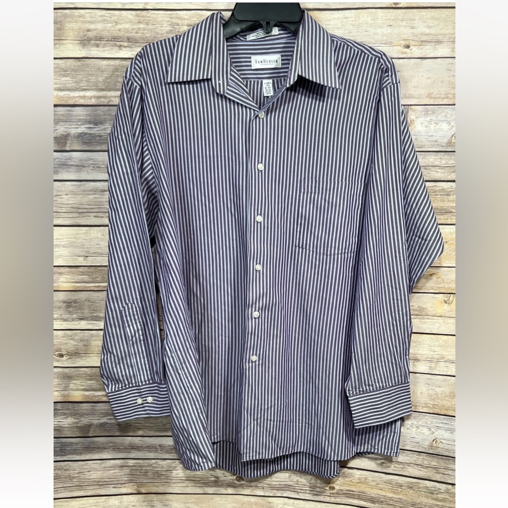 Van Heusen Men’s Dress Shirt L Long Sleeve Button Front White Stripe Pocket